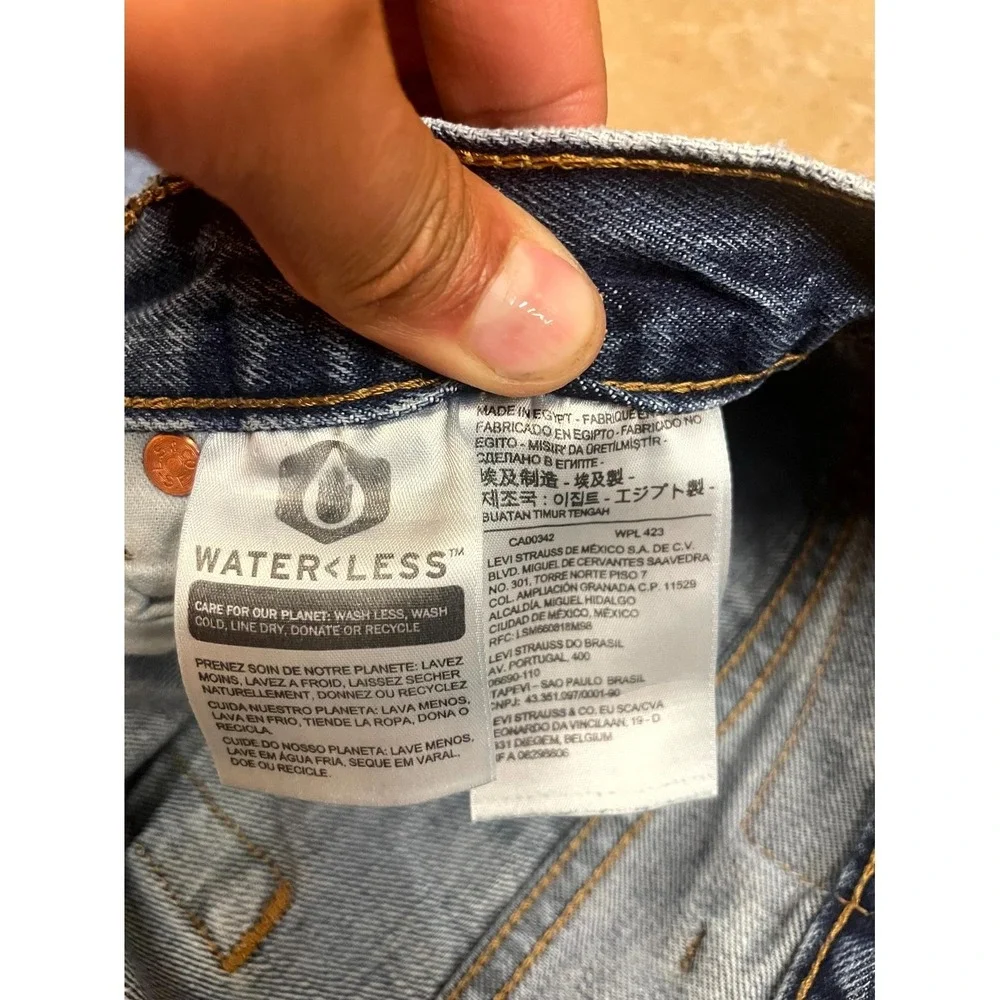 Levi's 501 Original Straight Fit Jeans Mens 38x32 Blue Denim Distressed Mid Rise